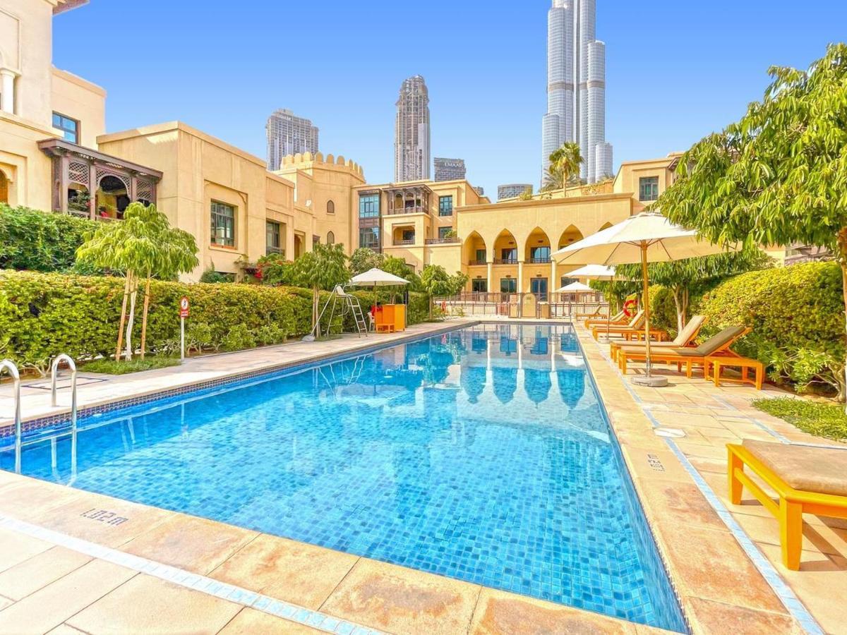 Burj Khalifa Partial View Peak Living Luxury 2Br Souk Al-Bahar Beside Dubai Mall-Golden Homes Exterior photo