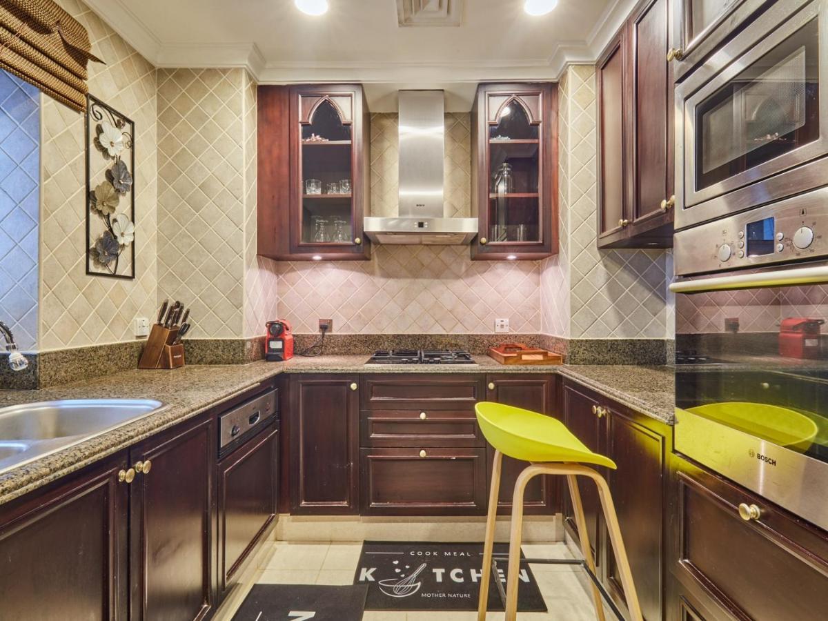 Burj Khalifa Partial View Peak Living Luxury 2Br Souk Al-Bahar Beside Dubai Mall-Golden Homes Exterior photo