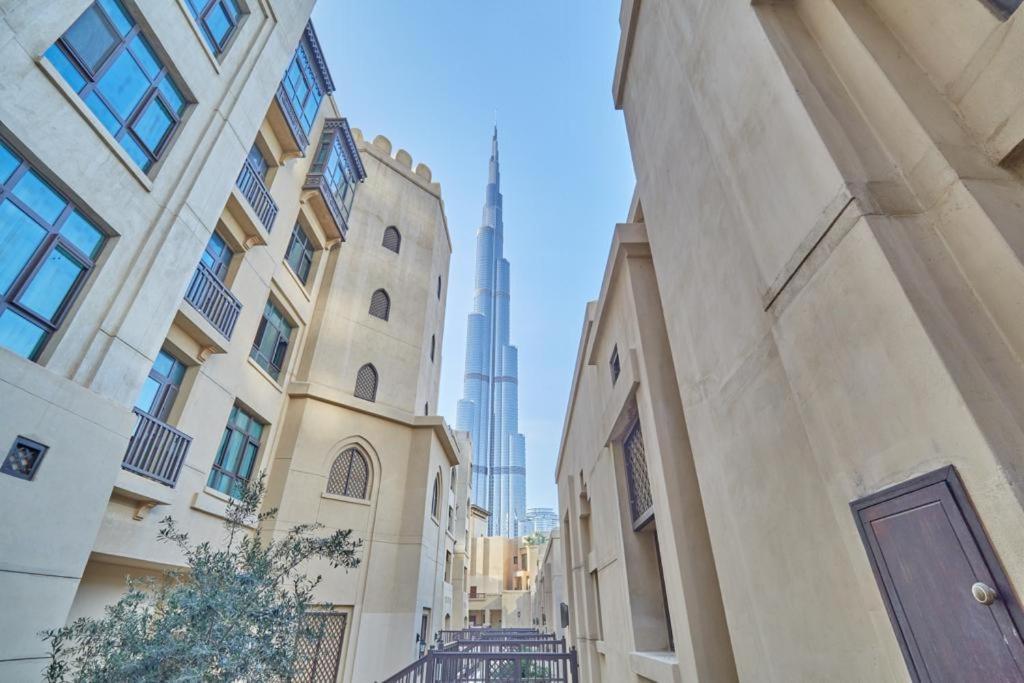 Burj Khalifa Partial View Peak Living Luxury 2Br Souk Al-Bahar Beside Dubai Mall-Golden Homes Exterior photo