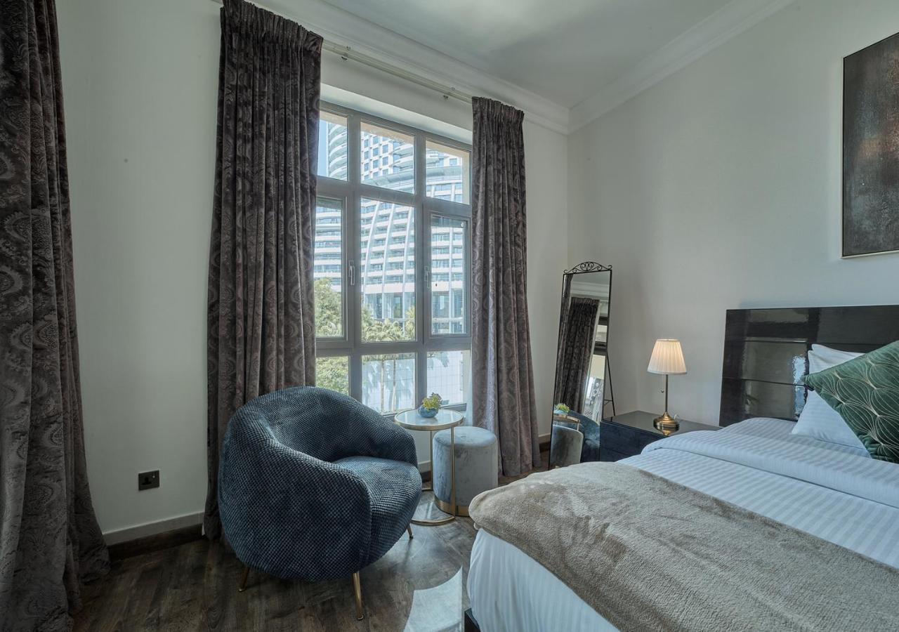 Burj Khalifa Partial View Peak Living Luxury 2Br Souk Al-Bahar Beside Dubai Mall-Golden Homes Exterior photo